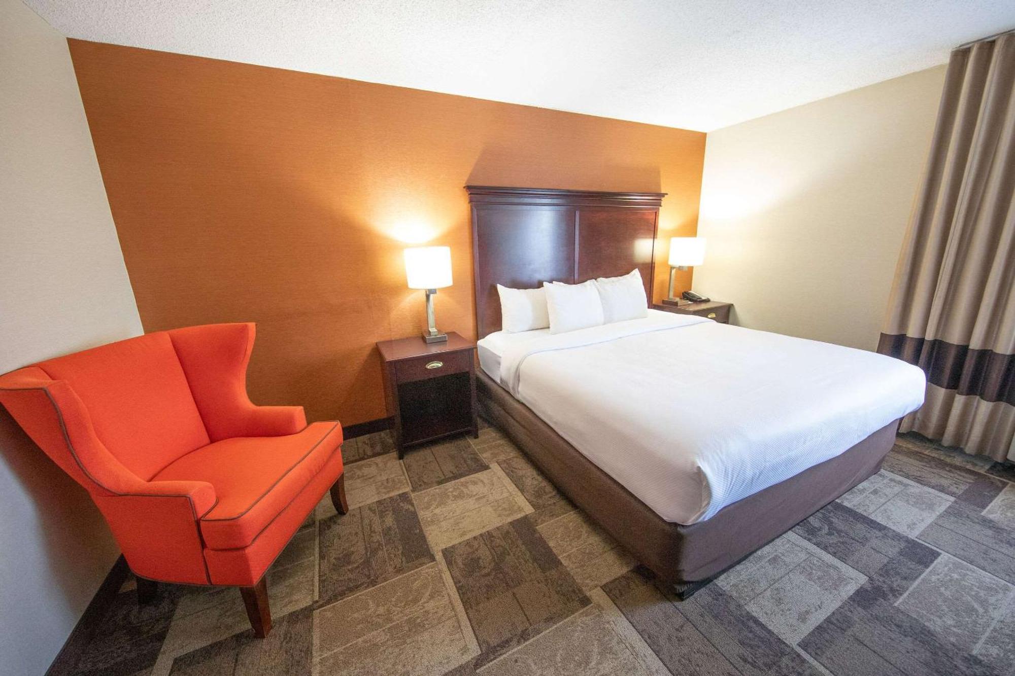 Comfort Inn & Suites Hutchinson Exterior foto