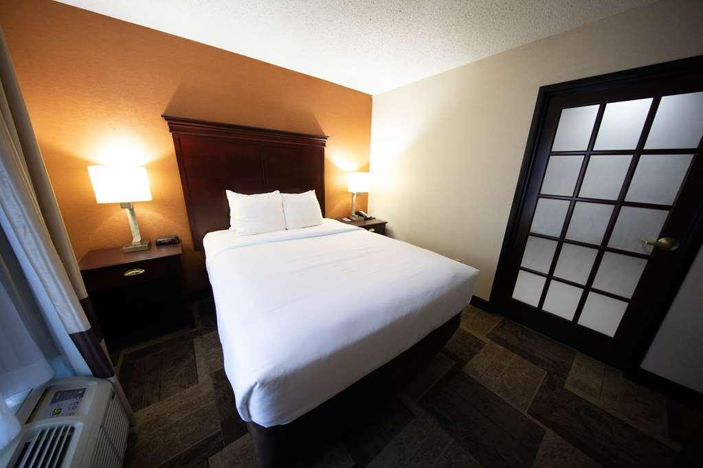 Comfort Inn & Suites Hutchinson Quarto foto