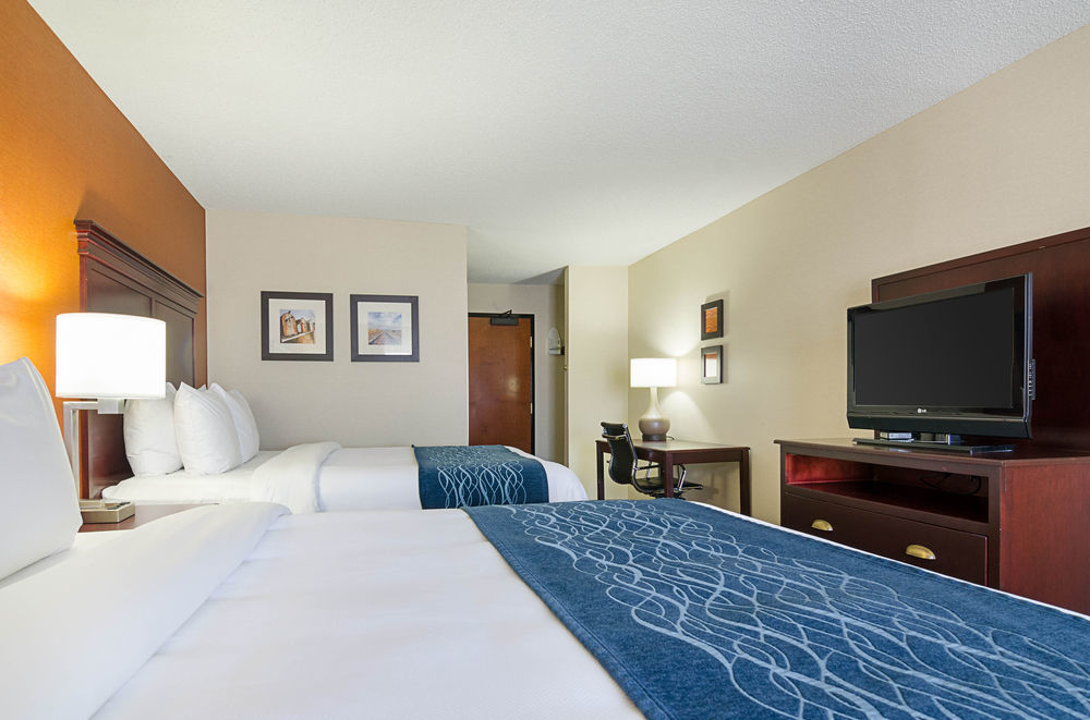 Comfort Inn & Suites Hutchinson Exterior foto